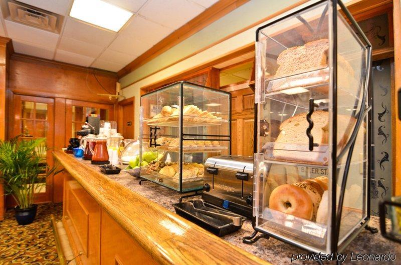 Fairfield Inn & Suites By Marriott Milwaukee Downtown Restaurant foto